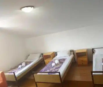 Hostel Vera - Airport Podgorica - 19