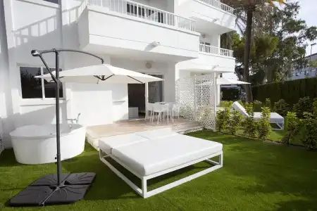 Palm Garden Apartments - 37