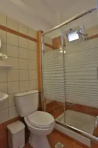 Irida Apartments - 8