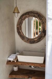 Petri Suites Santorini - 62
