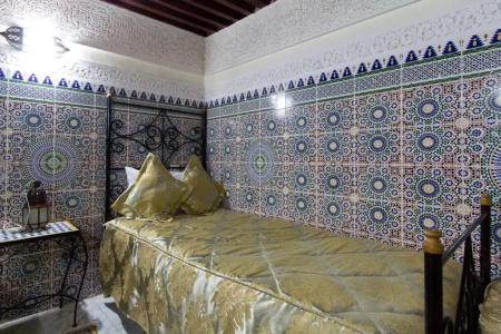 Riad Taryana - 50