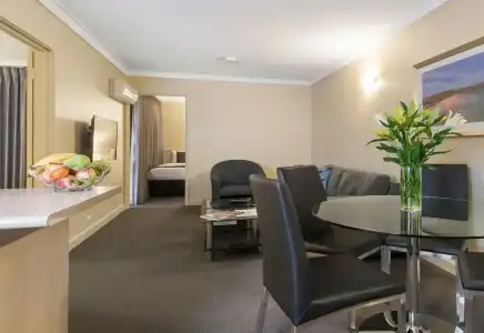 The Peninsula Riverside Serviced Apartments - 95