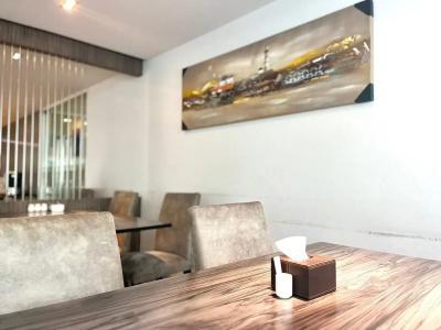 Crystal Suites Suvarnabhumi Airport - 19