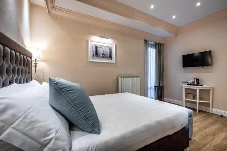 Ungherese Small Luxury - 42