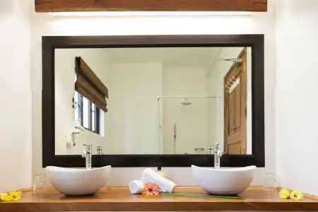 L'Hirondelle Self Catering Guest House - 8