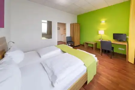 AMH Airport-Messe-Hotel - 62