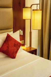 Pegasus Reef - A Beach Resort in Colombo - 76