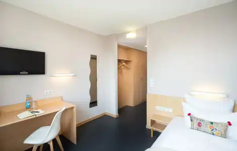 mainhaus StadtFrankfurt - 26