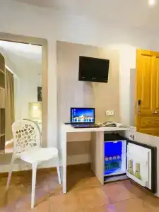 Hostal Residencia Adelino - 14