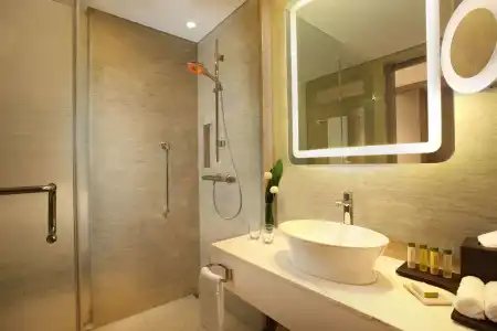 DoubleTree by Hilton Jakarta - Diponegoro - 6