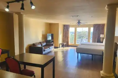 MainStay Suites Las Vegas Flamingo - 34