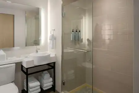 Courtyard by Marriott San Diego Gaslamp/Convention Center - 7