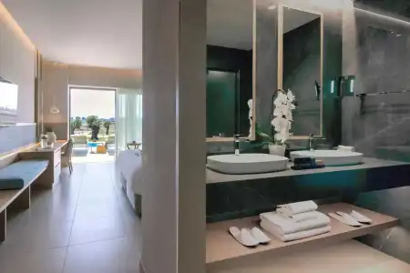 Ammoa Luxury & Spa Resort - 10