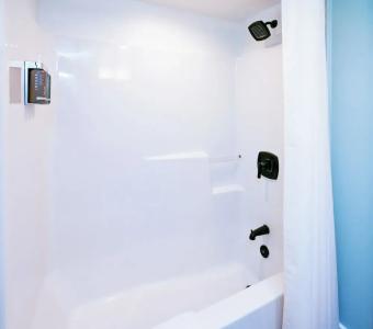 Commander & Suites - 92