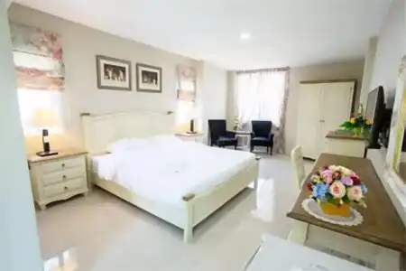 De Ville Nakhon - 33