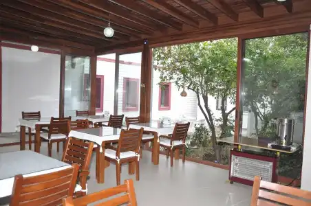 Melis Pansiyon - 9