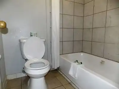 Augusta Best Inn - 21