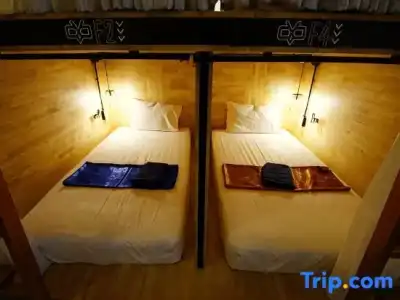 Sleep Owl Hostel - 53