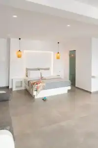 Caldera Cliff Illusion Suites - 136