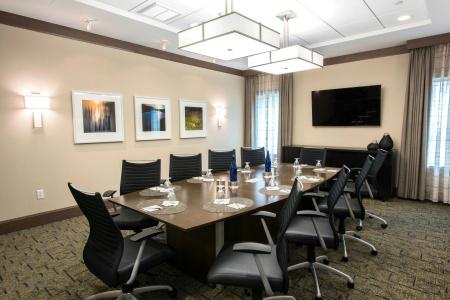 Staybridge Suites ALBANY WOLF RD-COLONIE CENTER by IHG - 35