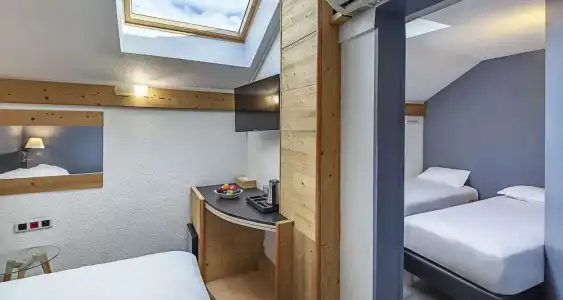 Sure by Best Western Annecy - 70