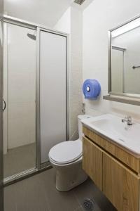 7 Wonders Hostel @ Upper Dickson (SG Clean Certified) - 7