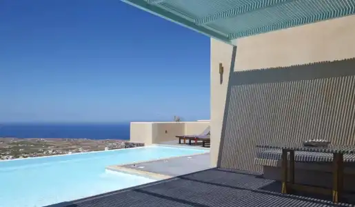 Voreina Gallery Suites - 110