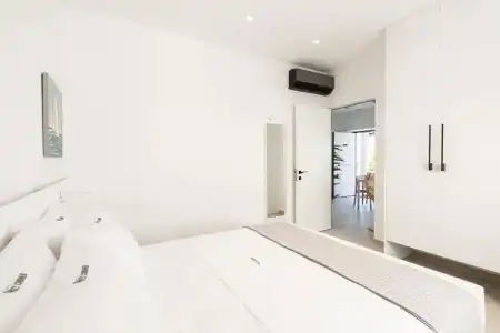 Cozy Corner Luxury Apartments - 72