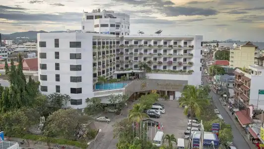 City Beach Resort - 21