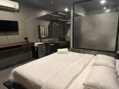 Premier Hostel - 4