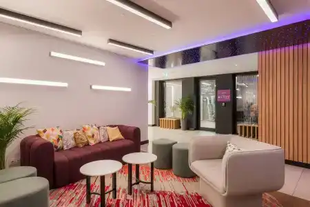 Yotel - 11