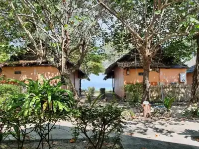 Kradan Beach Resort - 17
