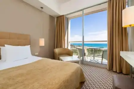 Crystal Centro Pearl Collection - Ultimate All Inclusive - 57