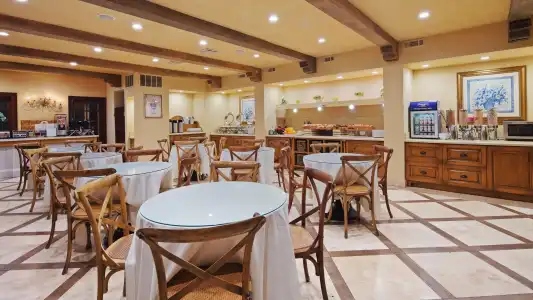 Best Western Plus Sunset Plaza - 30