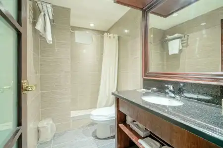 Woodbine and Suites - 12