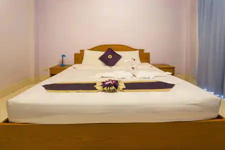 Room in Guest Room - Bucintoro Restaurant & Guesthouse Belvedere - 10 Minutes From Patong Beach - 4