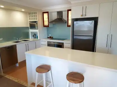 Outrigger Burleigh - 20