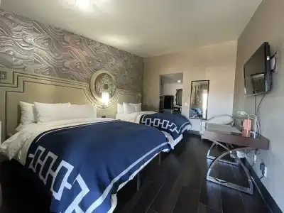 Crown Motel - 26