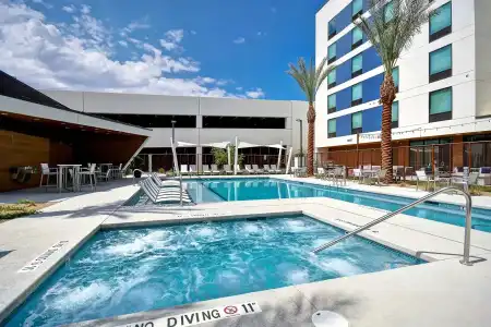 Hampton Inn & Suites Las Vegas Convention Center - No Resort Fee - 14