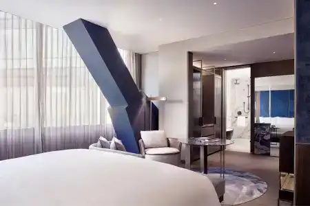 The Ritz-Carlton, - 31