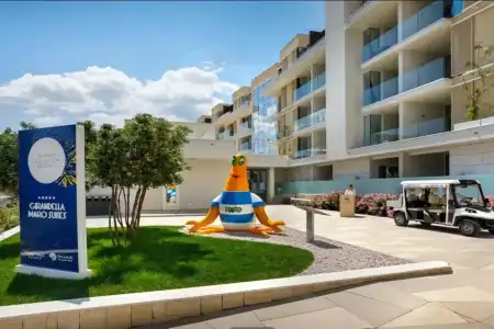 Girandella Resort Valamar Collection - Maro Suites - 11