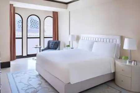 The Ritz-Carlton Abu Dhabi, Grand Canal - 67