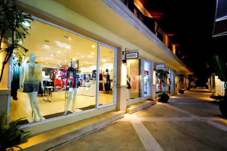 Iyara Beach & Plaza - 22
