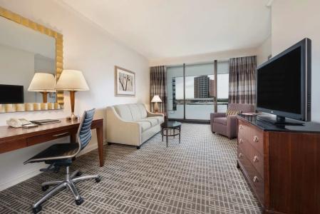 Hilton Houston Post Oak by the Galleria - 6