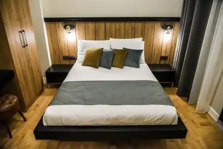 Luxir - 4