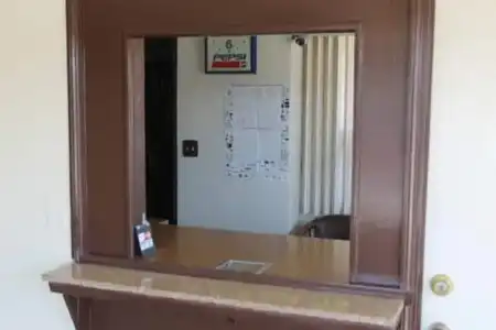 Indio Holiday Motel - 11