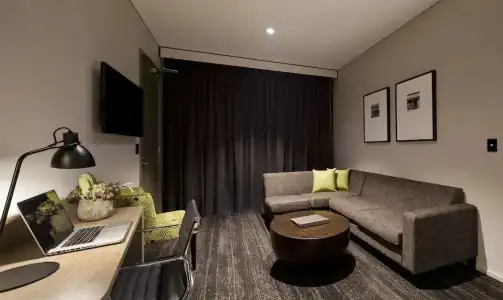 The Glen & Suites - 33
