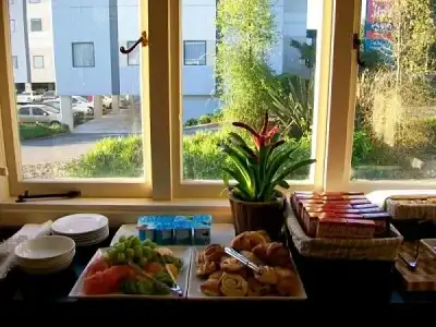 Lake Lodge B&B Rotorua - Adults Only - 11