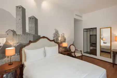 La Tureta Boutique & Restaurant - 6