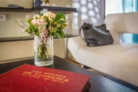 La Scaletta Al Ponte Vecchio - 340